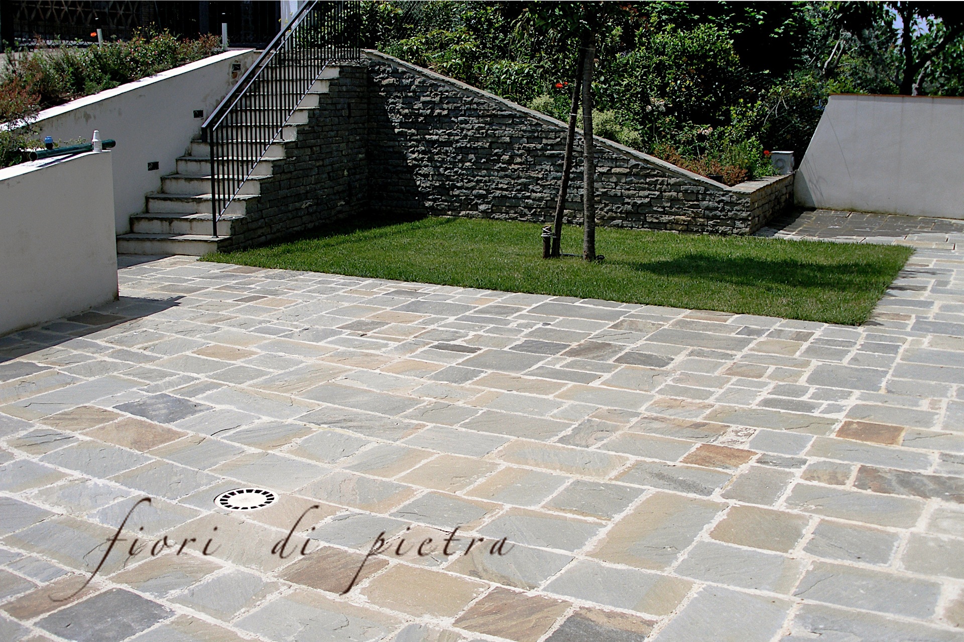 Realizzazione Pavimenti da € 16,00 a 48,00 al mq + iva in pietra PIETRA FORTE